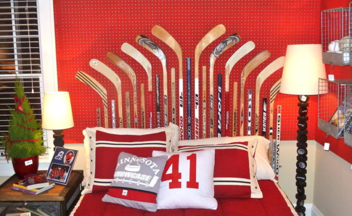 Hockey headboard in Bachman's Ideas Holiday