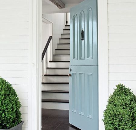 Benjamin Moore Fresh Air 806