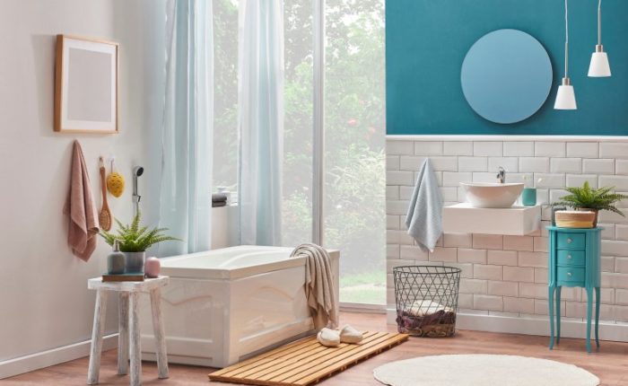 Bathroom painted turquoise Hirshfield's